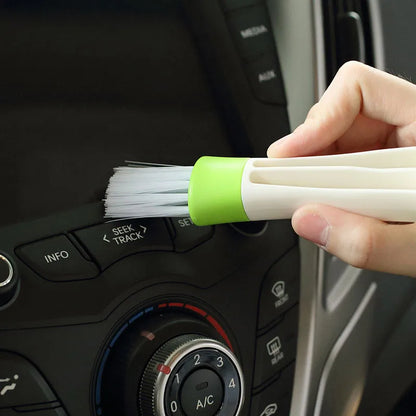 2-in-1 Car Air-Conditioner Outlet Cleaning Tool